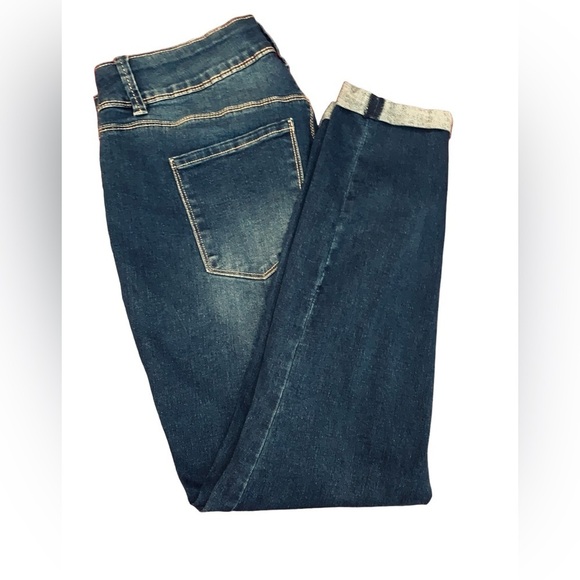 Royalty For Me, High Rise Ankle cuff Jeans - Picture 3 of 4